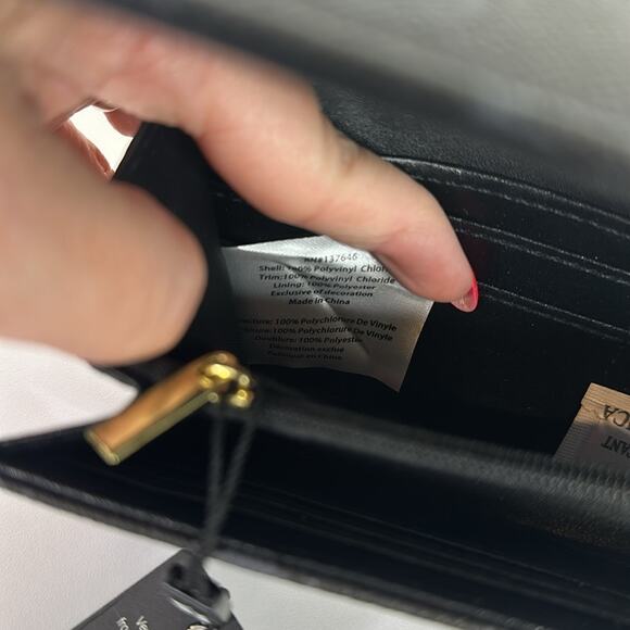 VERA NEW YORK Black With Gold Flap Over‎ Flocking Signature Wallet One Size - Picture 8 of 8